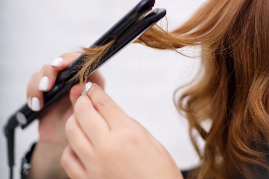 hair-straightening-900x600-1